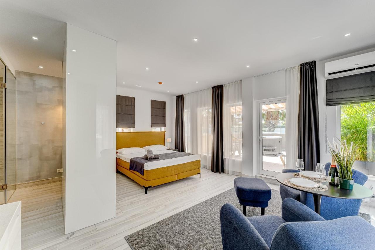 ארונה Bal Apartments Adults Only מראה חיצוני תמונה