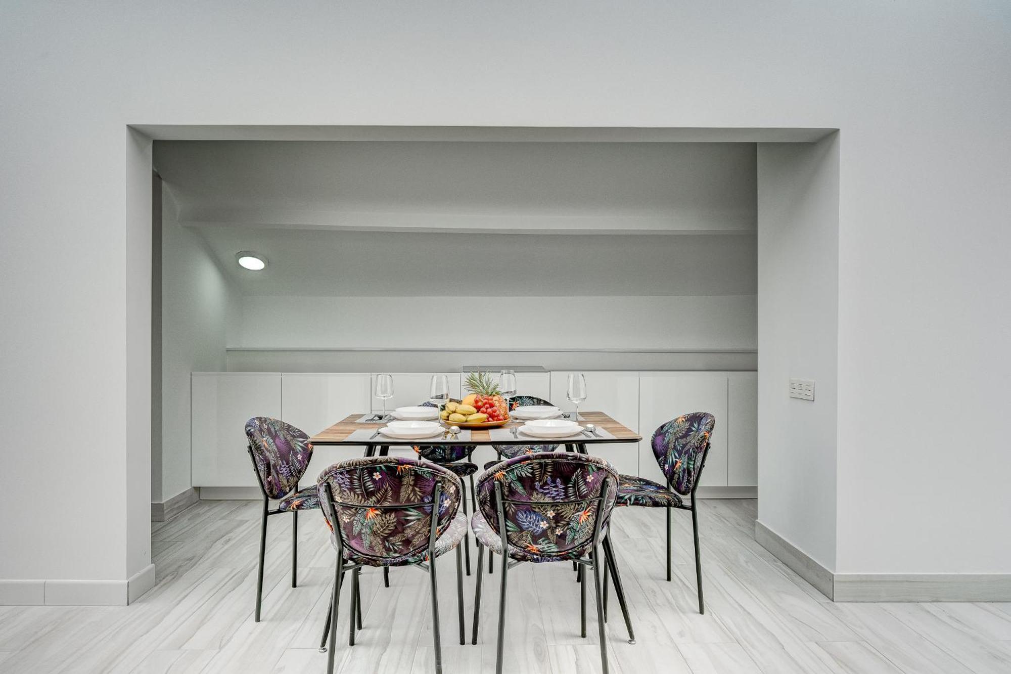 ארונה Bal Apartments Adults Only מראה חיצוני תמונה